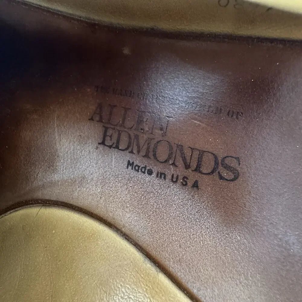 Allen Edmonds Cavanaugh Mens Tassel Loafers 11 EEE Burgundy 76518, Timeless